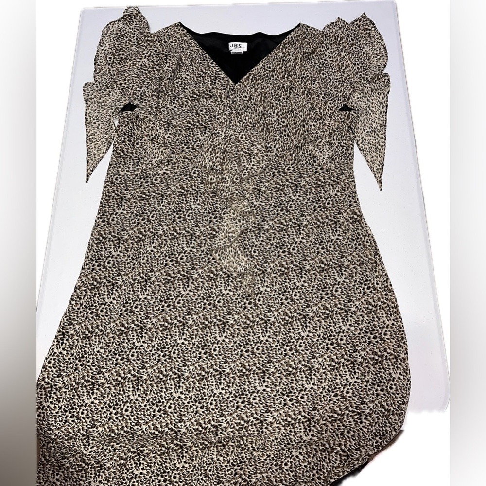 💜 NWOT JBS Animal Print V Neck Maxi Dress